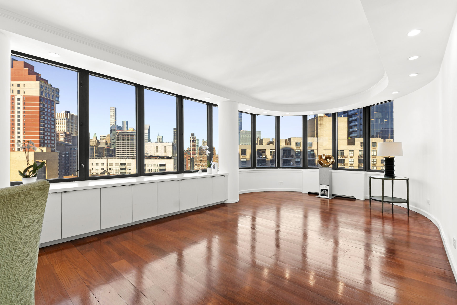 330 East 38th Street 37E Murray Hill New York NY 10016