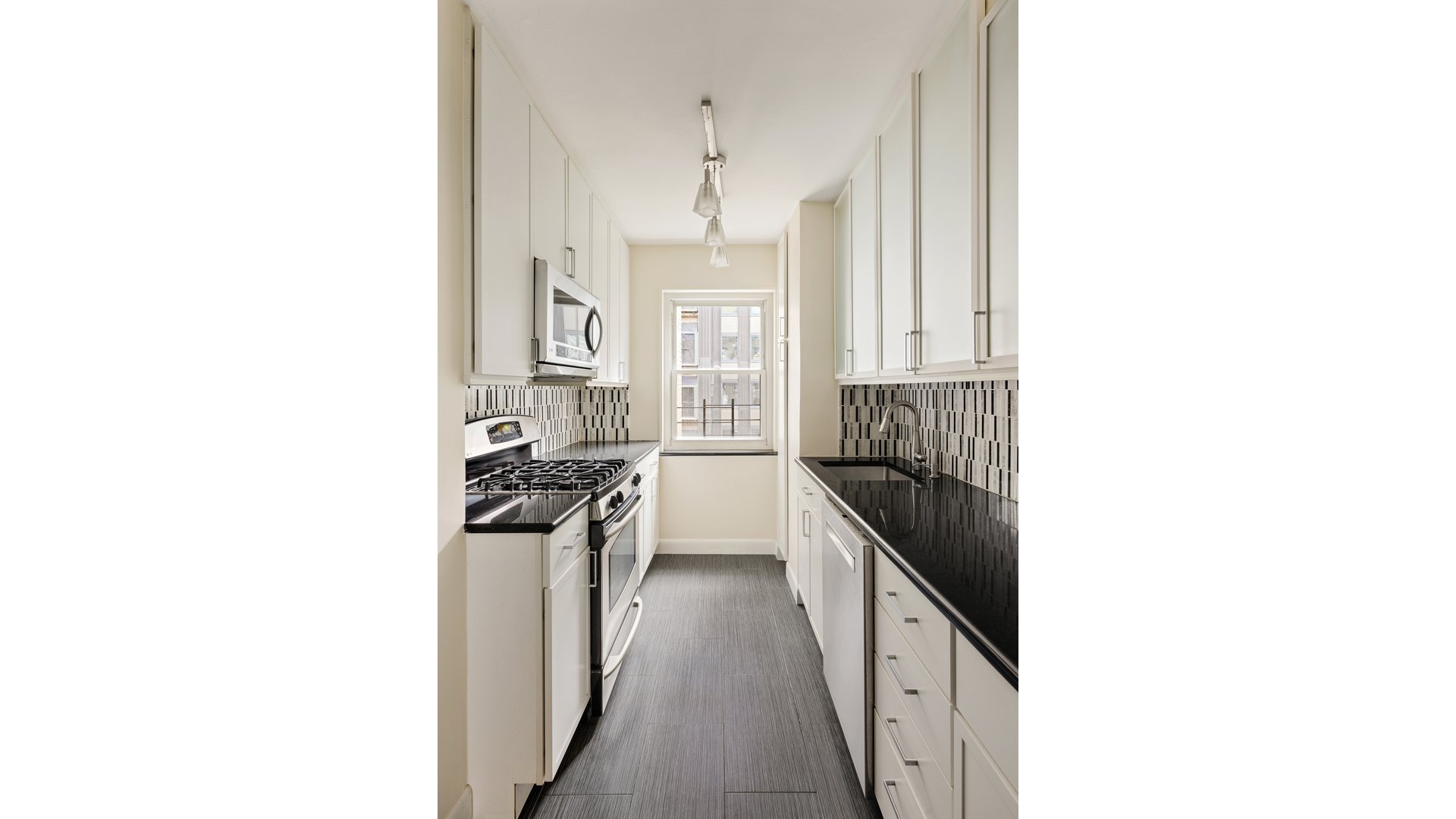 345 East 56th Street 7J Sutton Place New York NY 10022