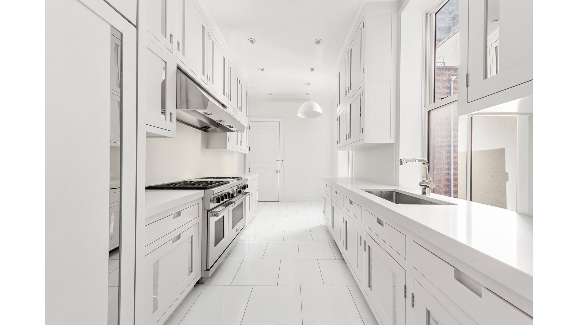18 East 62nd Street 4/5 Upper East Side New York NY 10065