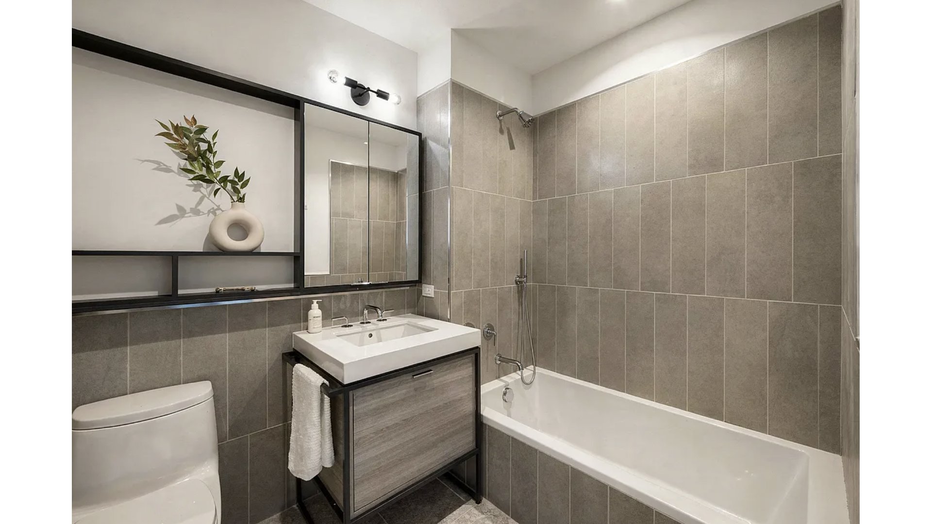 575 4th Avenue 3F Brooklyn NY 11215