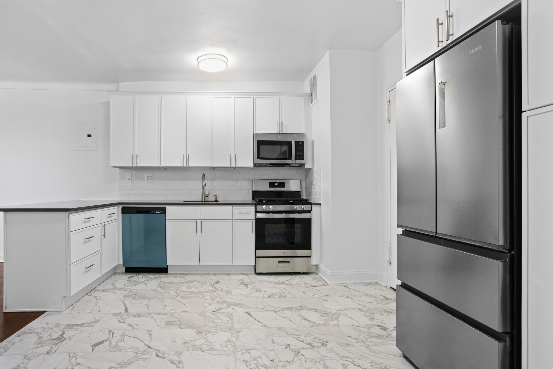 135 Hawthorne Street 5G Brooklyn NY 11225