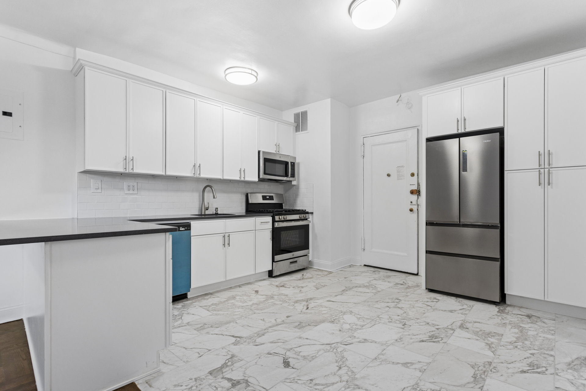 135 Hawthorne Street 5G Brooklyn NY 11225