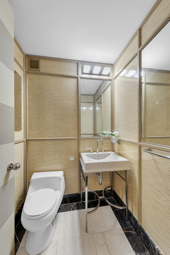 80 Columbus Circle 65F Lincoln Square New York NY 10023
