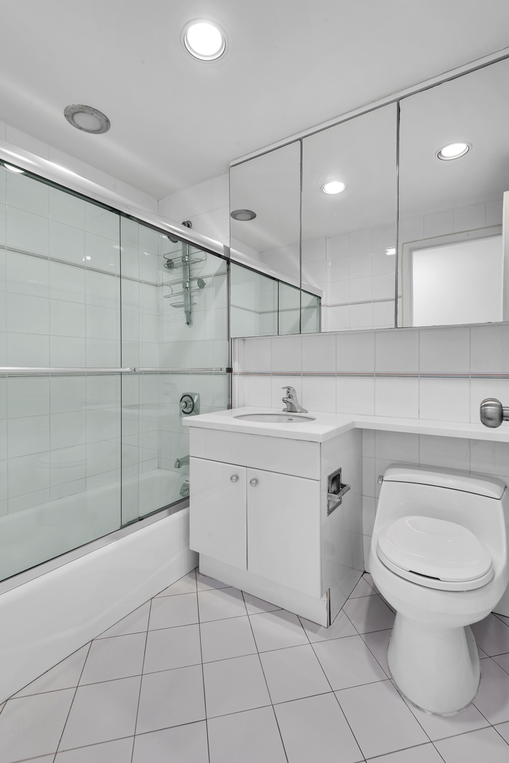 25 Sutton Place South 20G Sutton Place New York NY 10022