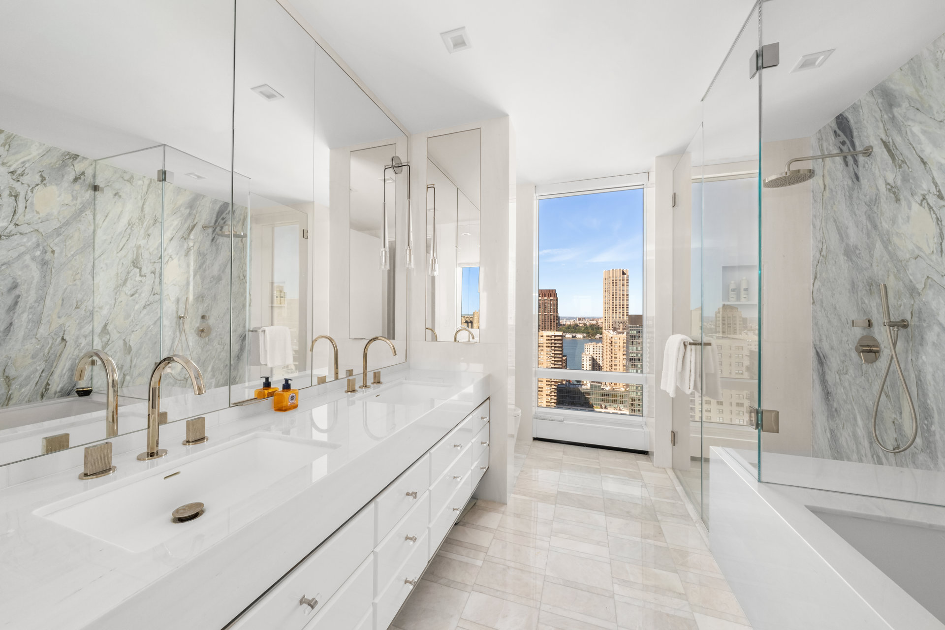 200 Amsterdam Avenue 25A Lincoln Square New York NY 10023