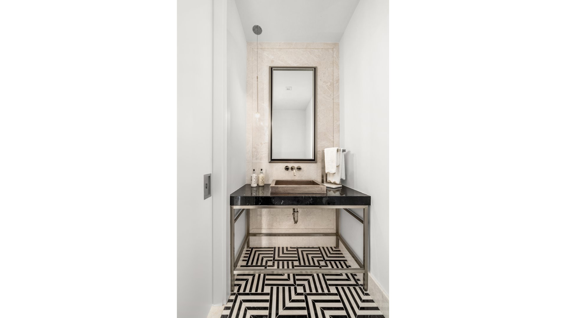 200 Amsterdam Avenue 25A Lincoln Square New York NY 10023