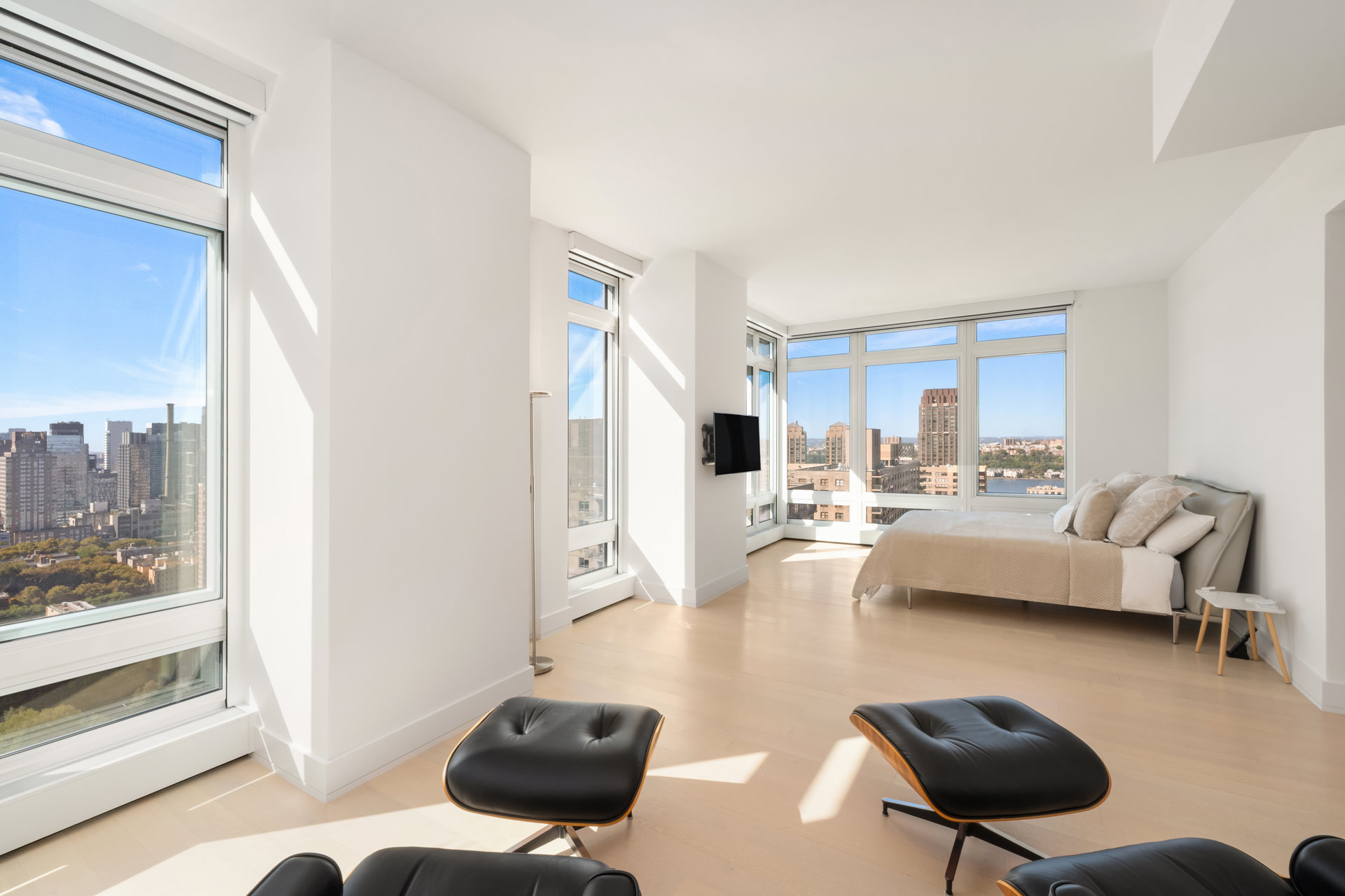 200 Amsterdam Avenue 25A Lincoln Square New York NY 10023