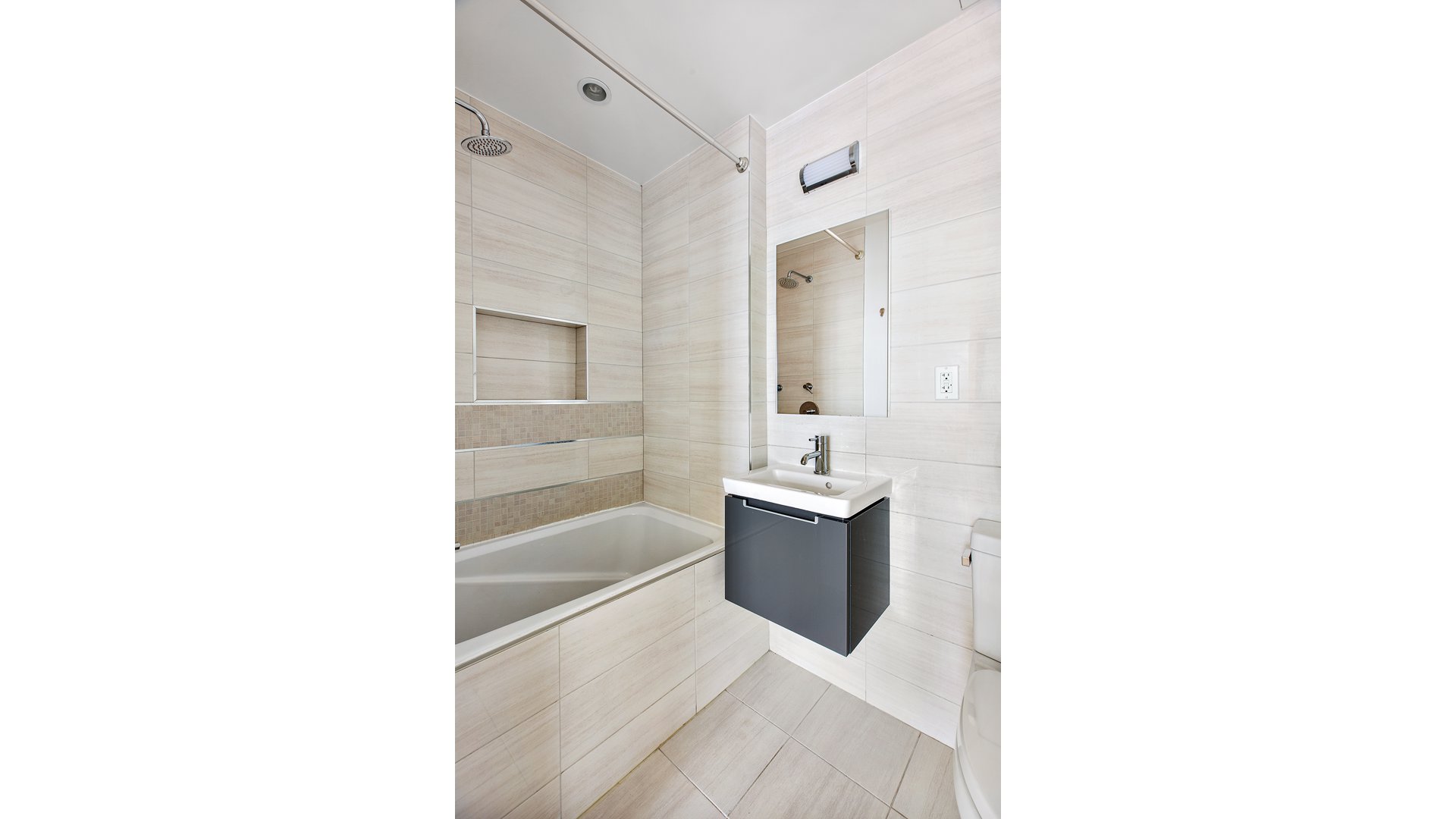 247 Driggs Avenue PH5C Greenpoint Brooklyn NY 11222