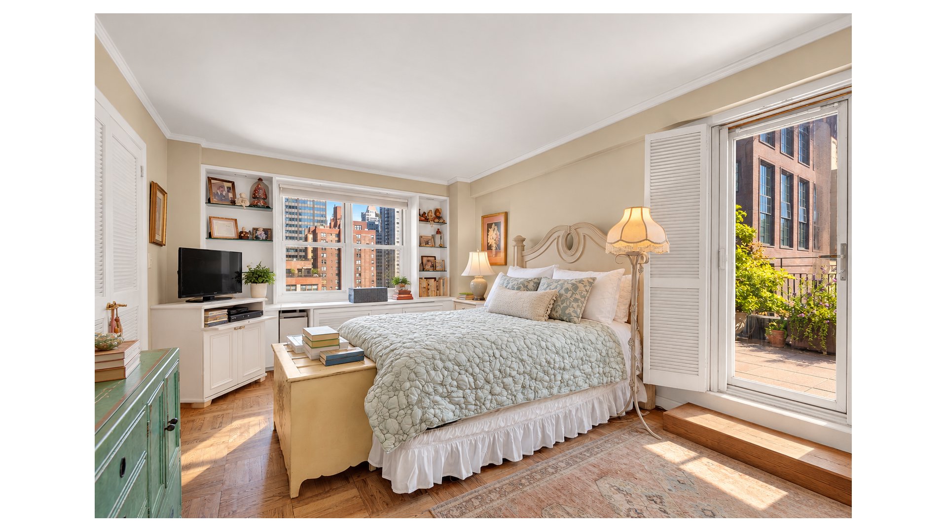 345 East 52nd Street 11B Turtle Bay New York NY 10022