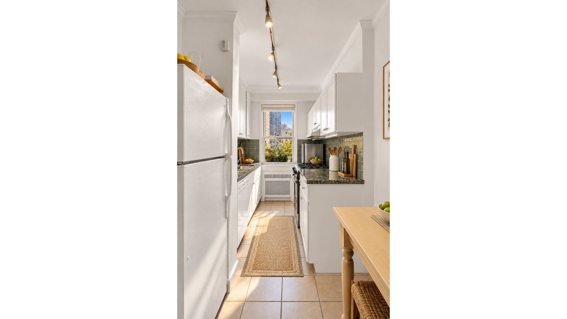 345 East 52nd Street 11B Turtle Bay New York NY 10022
