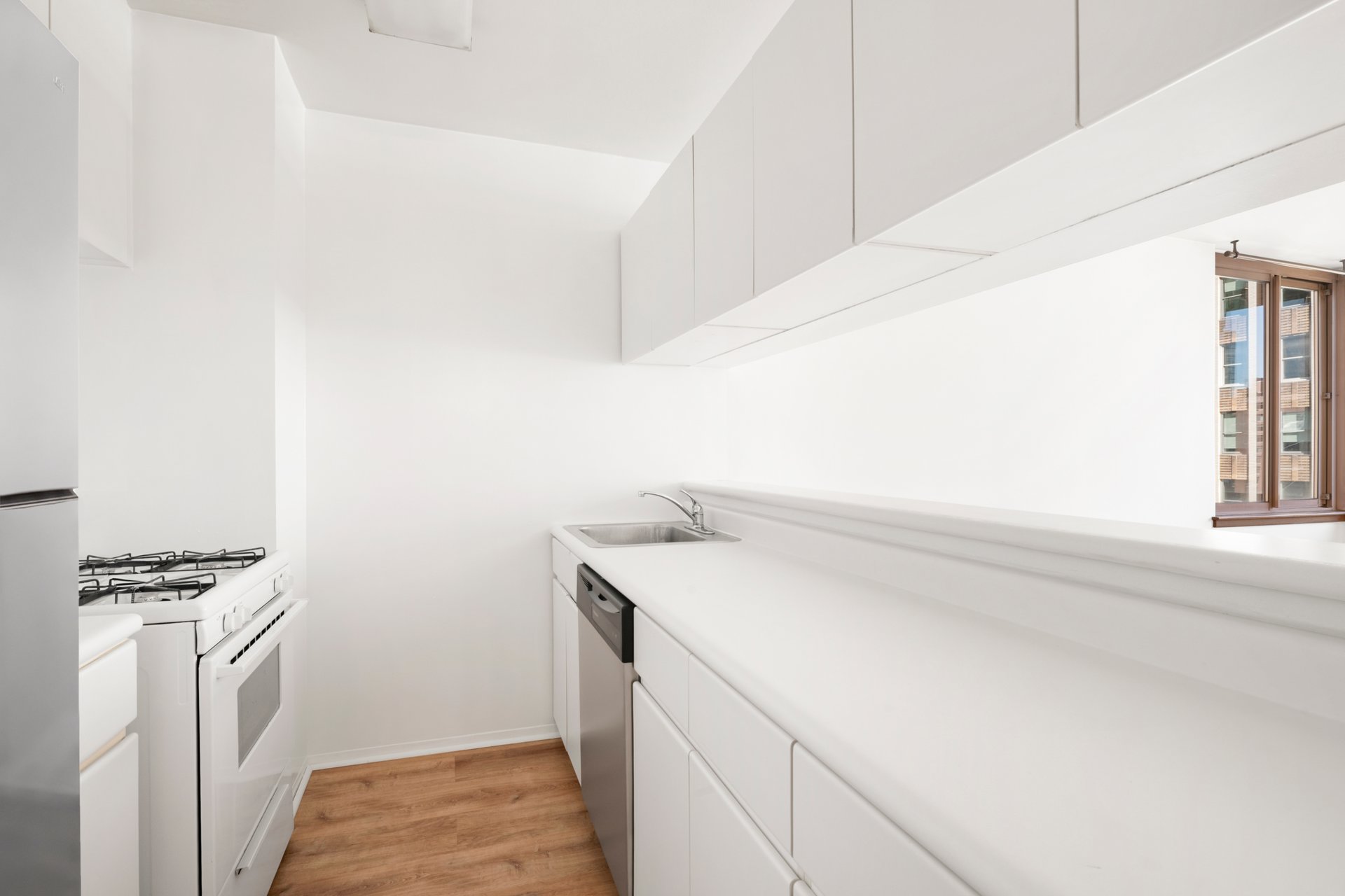 235 East 40th Street Murray Hill New York NY 10016