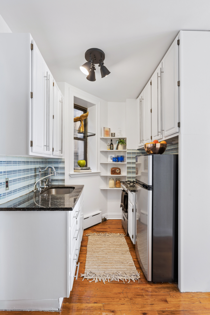 444 West 54th Street Clinton New York NY 10019