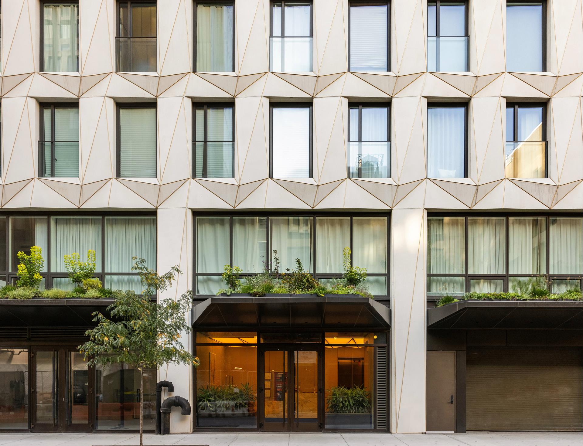 215 West 28th Street 20B Chelsea New York NY 10001