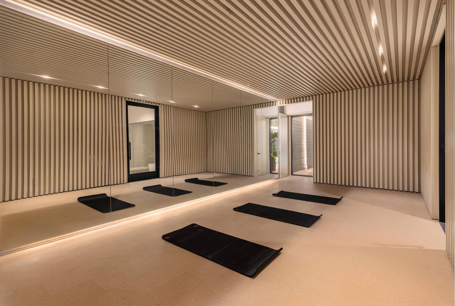 215 West 28th Street 17C Chelsea New York NY 10001